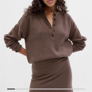 Gap cash soft Henley sweater